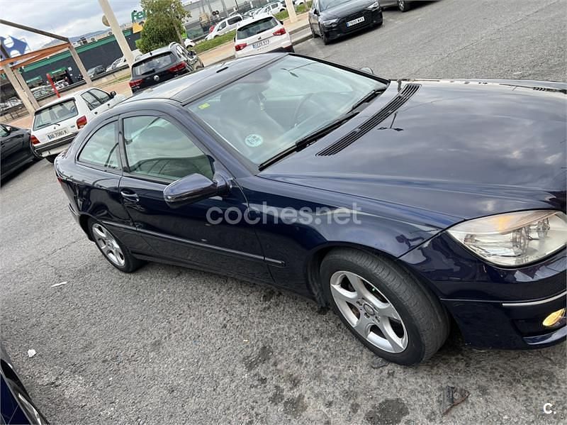Usado Mercedes CLC220 150 CV (110 kW) 2009 Azul Utilitario