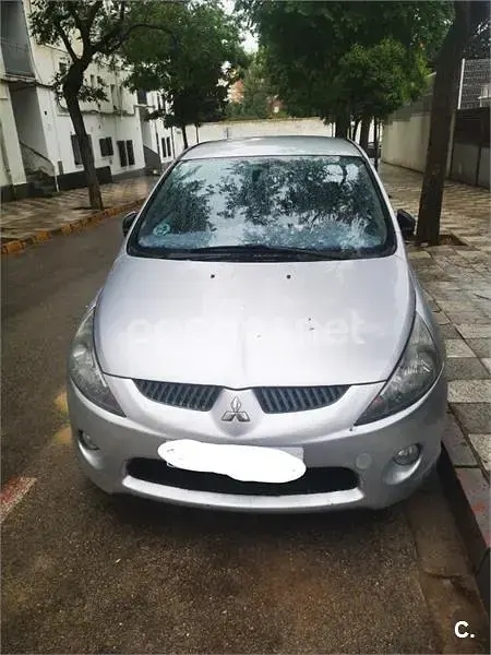 Usado Mitsubishi Grandis Instyle 136 CV (100 kW) 2007 Gris / plata Monovolumen