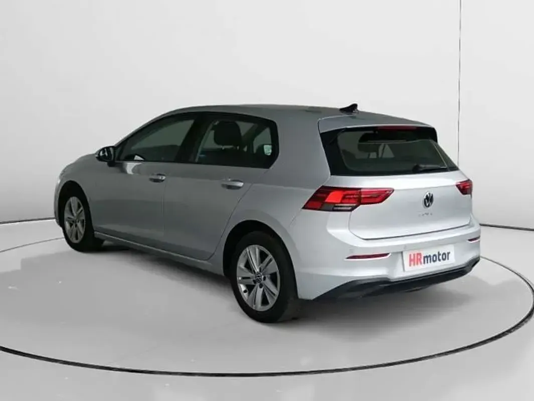 Usado VW Golf VIII Life 110 CV (80 kW) 2024 Gris Utilitario