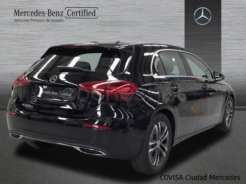 Usado Mercedes A200 Progressive 150 CV (110 kW) 2023 Negro noche Berlina