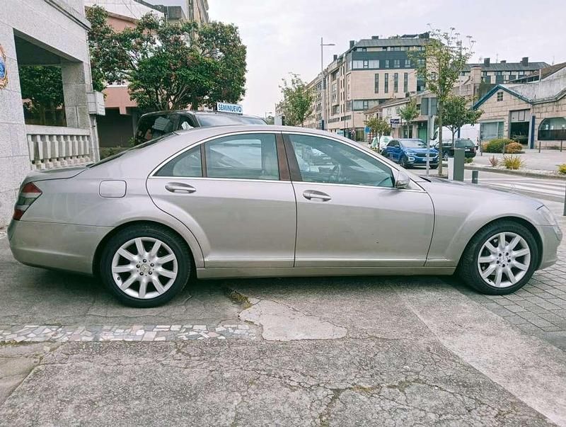 Usado Mercedes S320 234 CV (172 kW) 2006 Beige Berlina