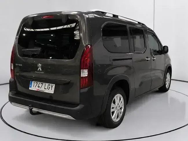 Usado Peugeot Rifter Allure 130 CV (95 kW) 2020 Gris Monovolumen