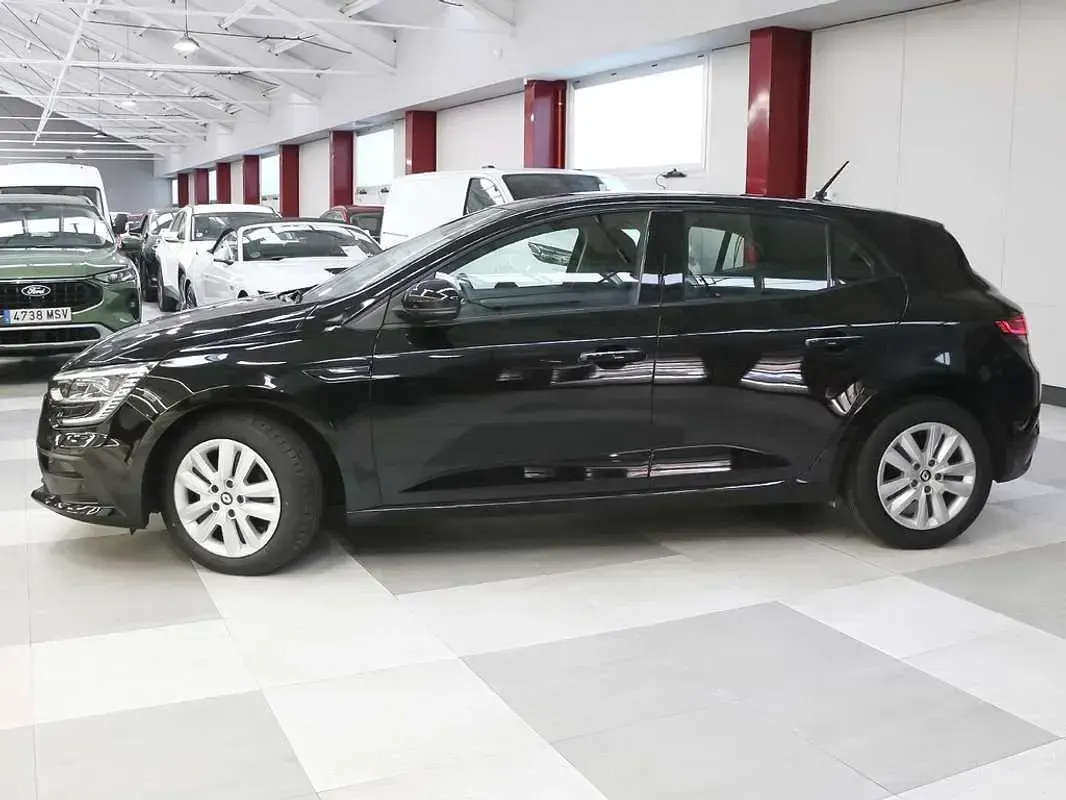 Usado Renault Mégane Intens 116 CV (85 kW) 2022 Negro Utilitario