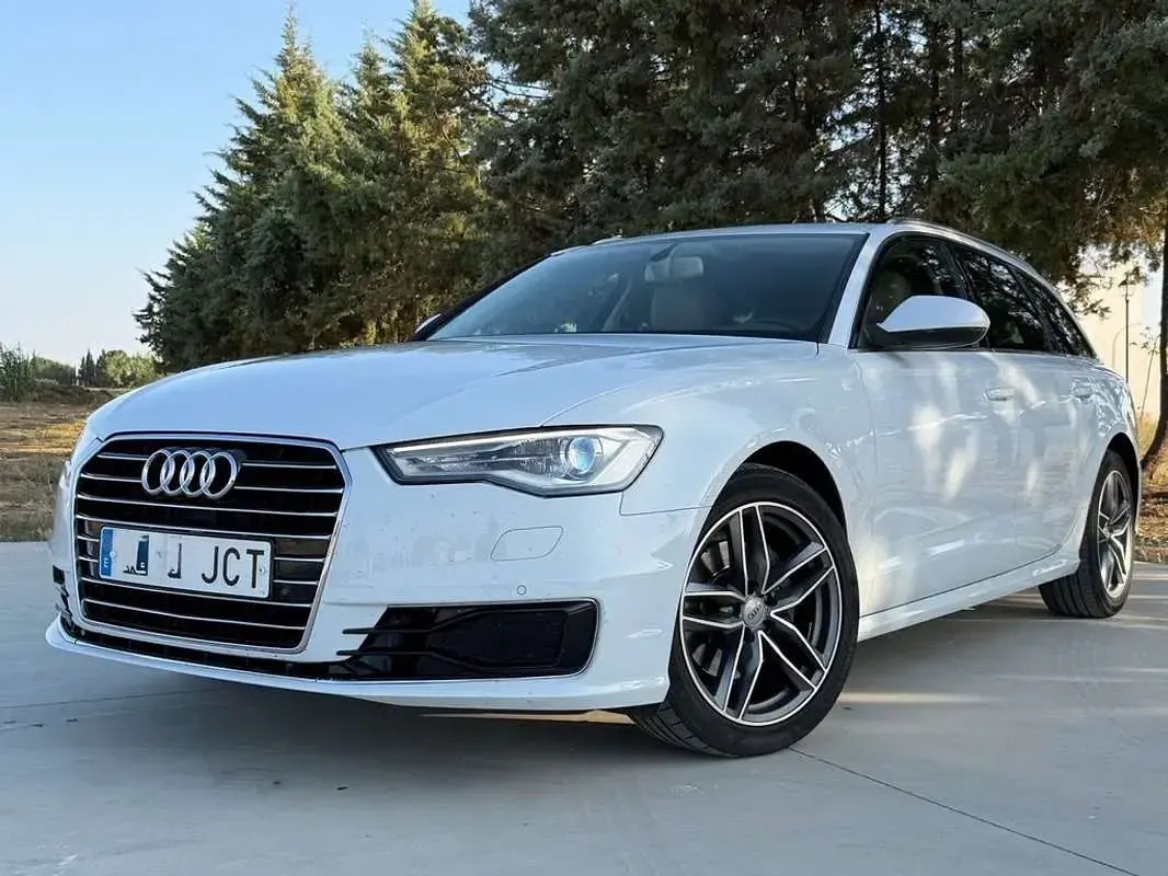 Usado Audi A6 S-Line 190 CV (139 kW) 2015 Blanco Familiar