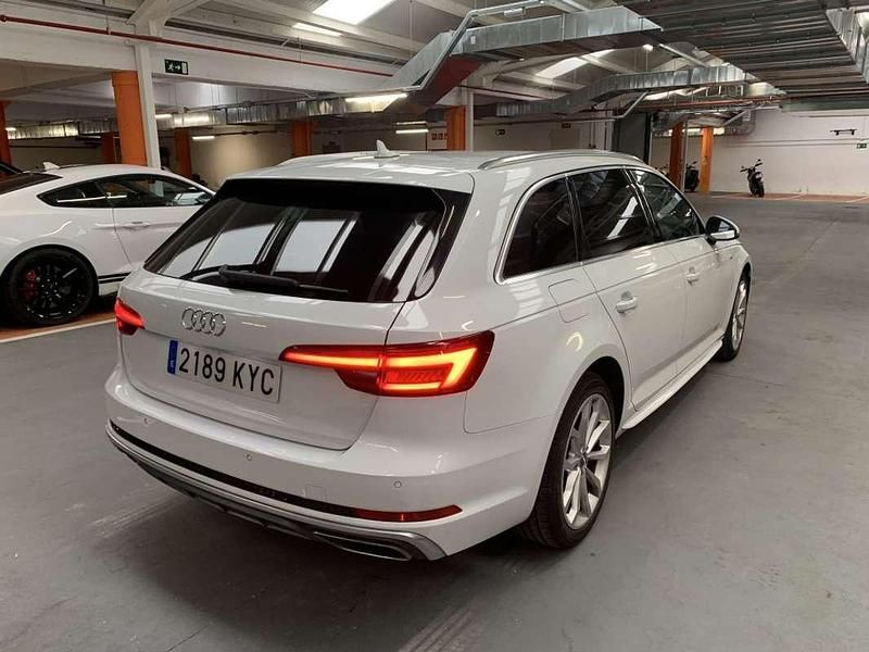 Usado Audi A4 S-Line 150 CV (110 kW) 2019 Blanco Familiar