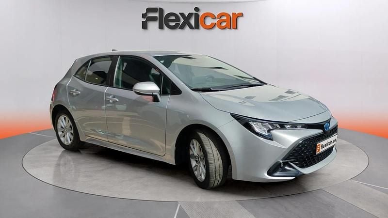 Usado Toyota Corolla Active 140 CV (102 kW) 2025 Gris Utilitario