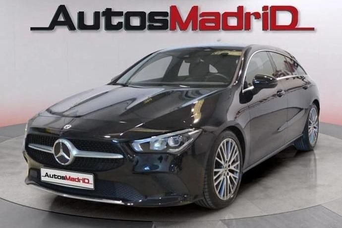 Usado Mercedes CLA220 Shooting Brake 190 CV (139 kW) 2021 Negro Familiar