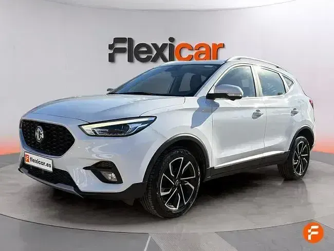 Usado MG ZS Luxury 111 CV (81 kW) 2023 Blanco SUV