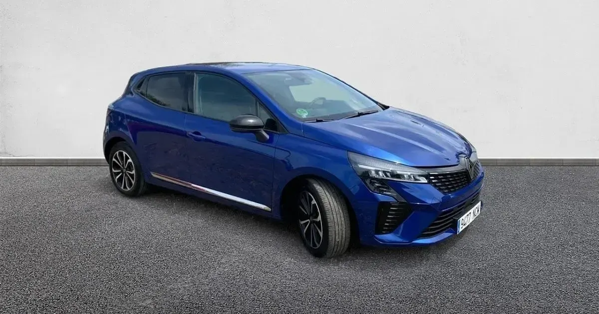 Usado Renault Clio Techno 90 CV (66 kW) 2025 Utilitario