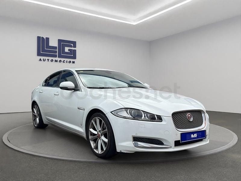 Usado Jaguar XF Premium Luxury 200 CV (147 kW) 2014 Blanco Berlina