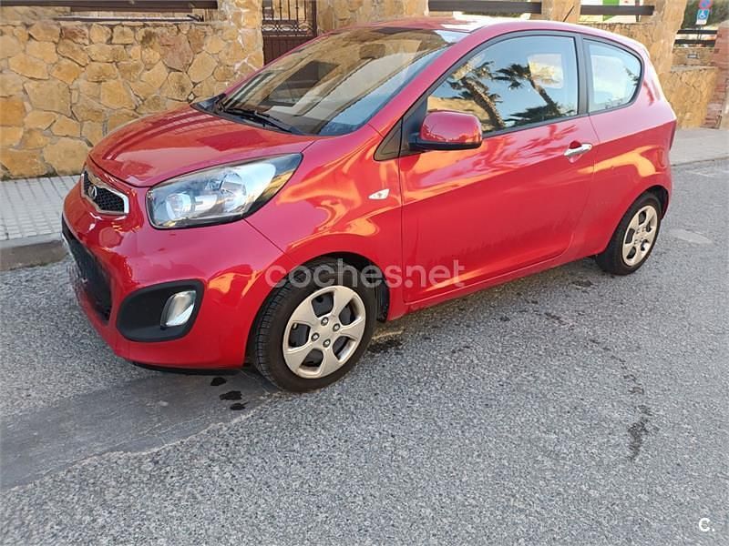 Usado Kia Picanto 69 CV (50 kW) 2014 Rojo Utilitario