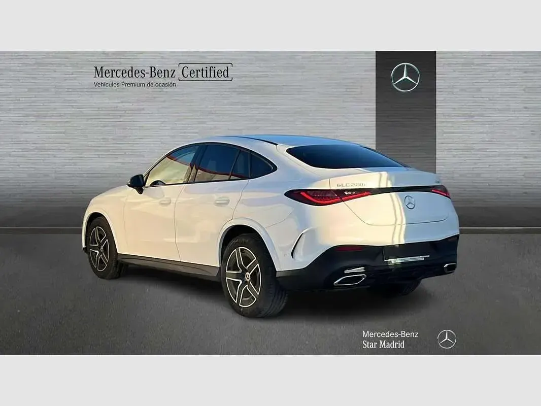 Usado Mercedes GLC250 204 CV (150 kW) 2025 Blanco SUV