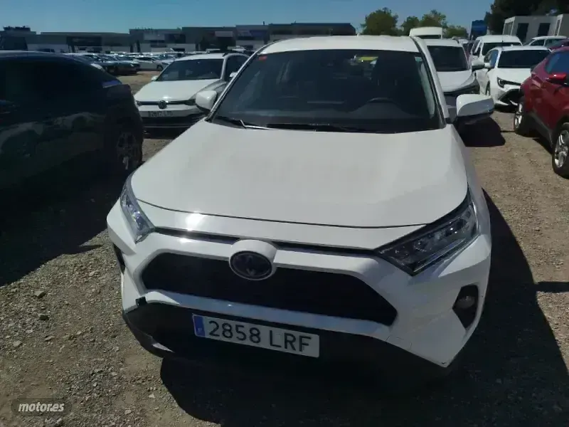 Usado Toyota RAV4 Hybrid Business Edition 218 CV (160 kW) 2021 Blanco SUV