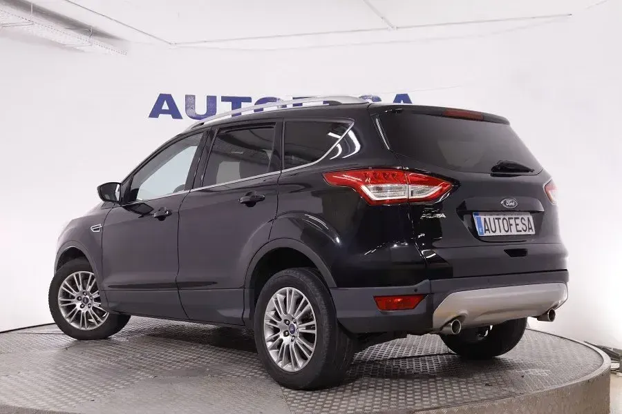 Używany Ford Kuga Titanium 140 KM (102 kW) 2014 Czarny SUV