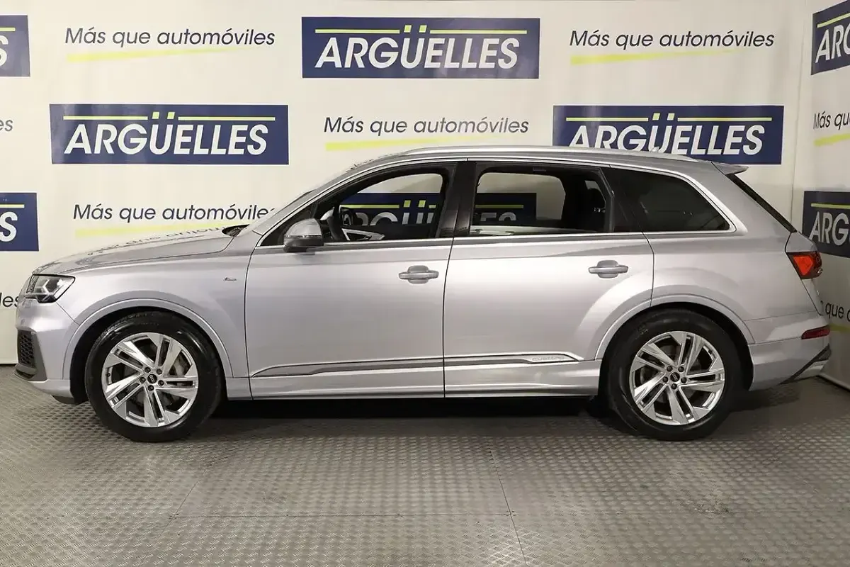 Usado Audi A8 S-Line 286 CV (210 kW) 2021 Gris Berlina