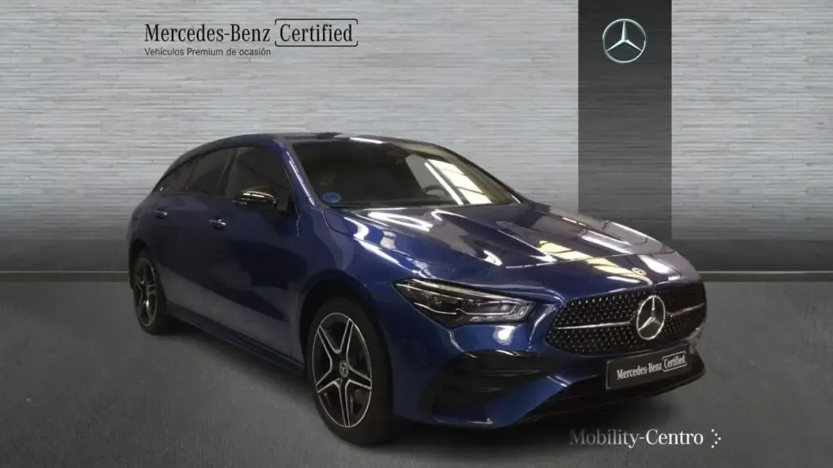 Usado Mercedes CLA250e AMG line 163 CV (119 kW) 2025 Azul denim metalizado Coupe