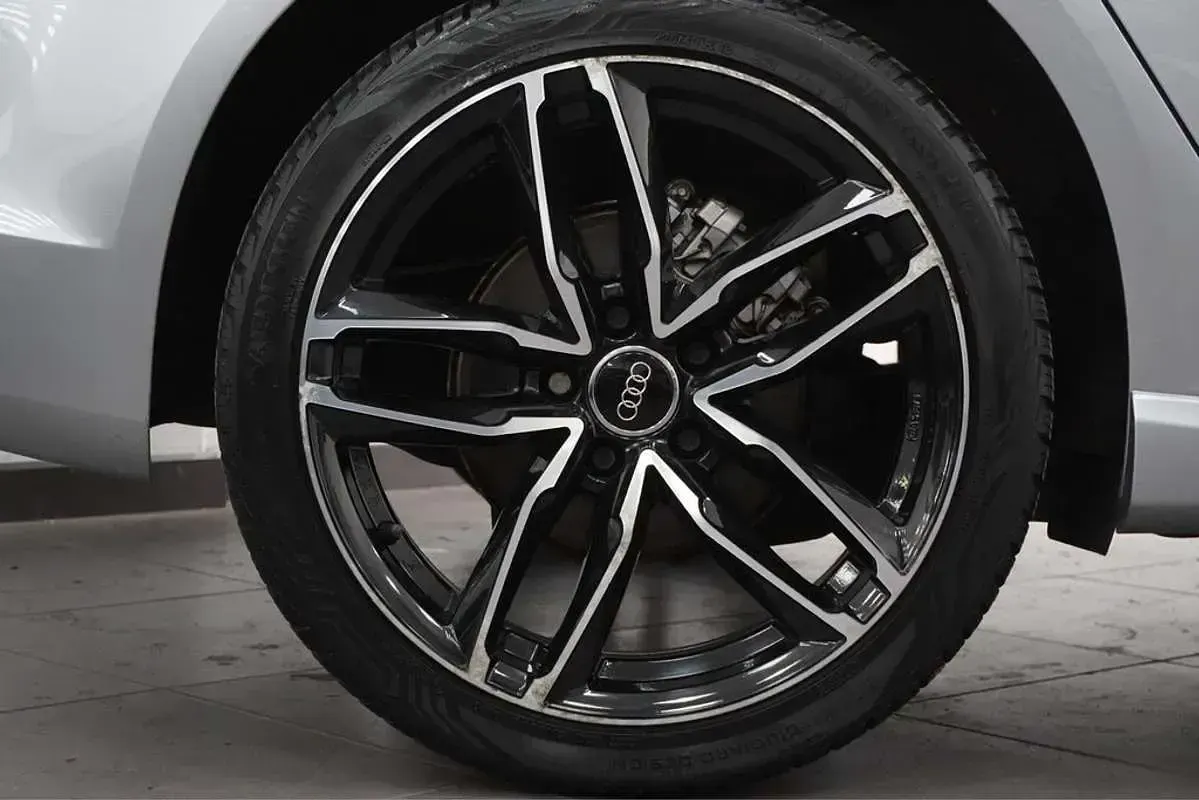 Usado Audi A3 Sportback S-Line 125 CV (91 kW) 2015 Gris Utilitario
