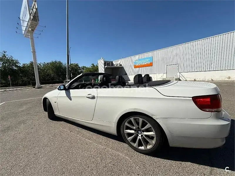 Usado BMW 325 Cabriolet 197 CV (144 kW) 2008 Blanco Descapotable