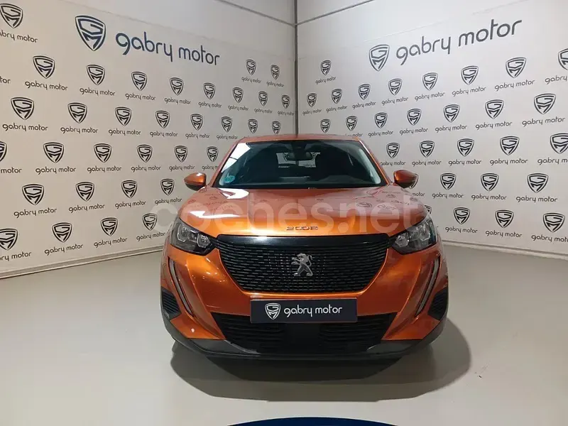 Usado Peugeot 2008 Active 100 CV (73 kW) 2021 Naranja SUV