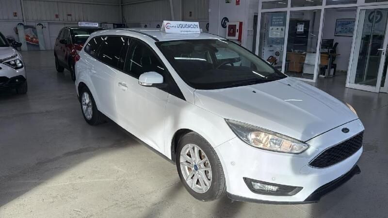 Blanco Usado 2017 Ford Focus Trend+ Utilitario | 11.000 € (Precio justo) - Imagen 1/4