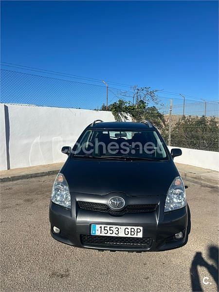Usado Toyota Corolla Verso Luna 136 CV (100 kW) 2008 Gris / plata Monovolumen