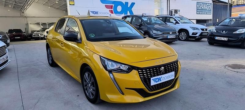 Amarillo Usado 2022 Peugeot 208 Active Utilitario | 14.300 € (Precio justo) - Imagen 1/4
