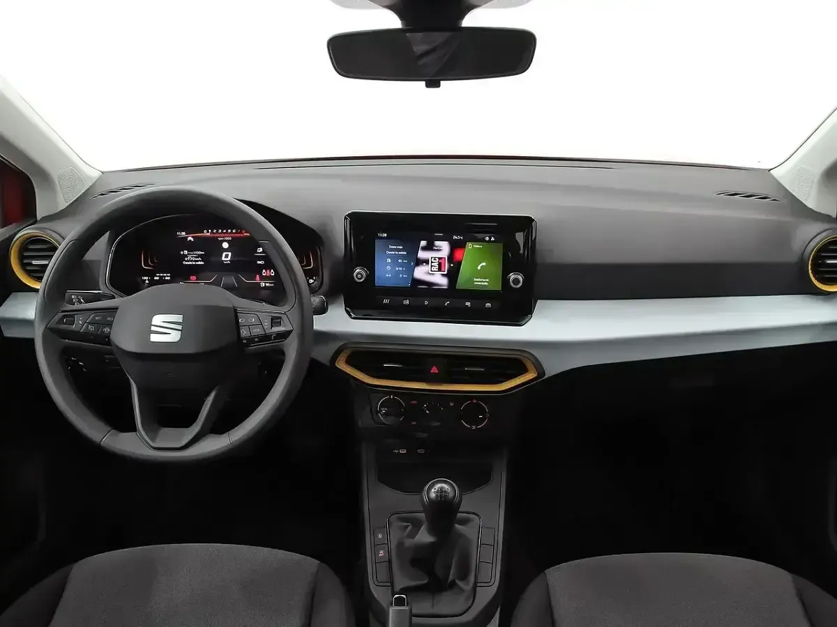 Usado Seat Arona Reference 95 CV (69 kW) 2025 Blanco SUV
