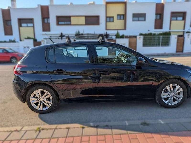 Usado Peugeot 308 SW Active 92 CV (67 kW) 2014 Negro Familiar