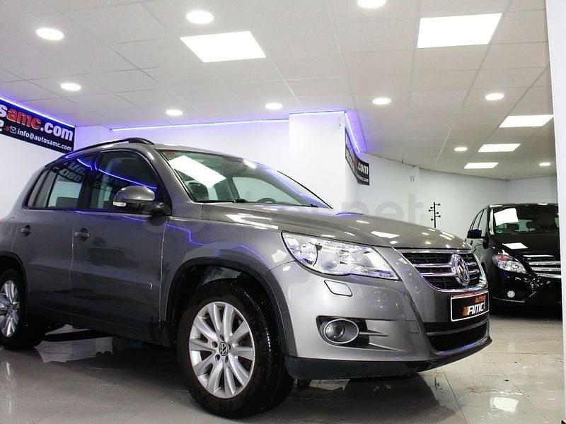 Usado VW Tiguan 140 CV (102 kW) 2009 Gris / plata SUV