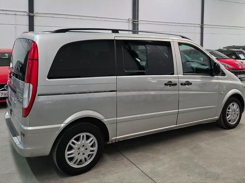 Usado Mercedes Viano 150 CV (110 kW) 2007 Gris / plata Monovolumen