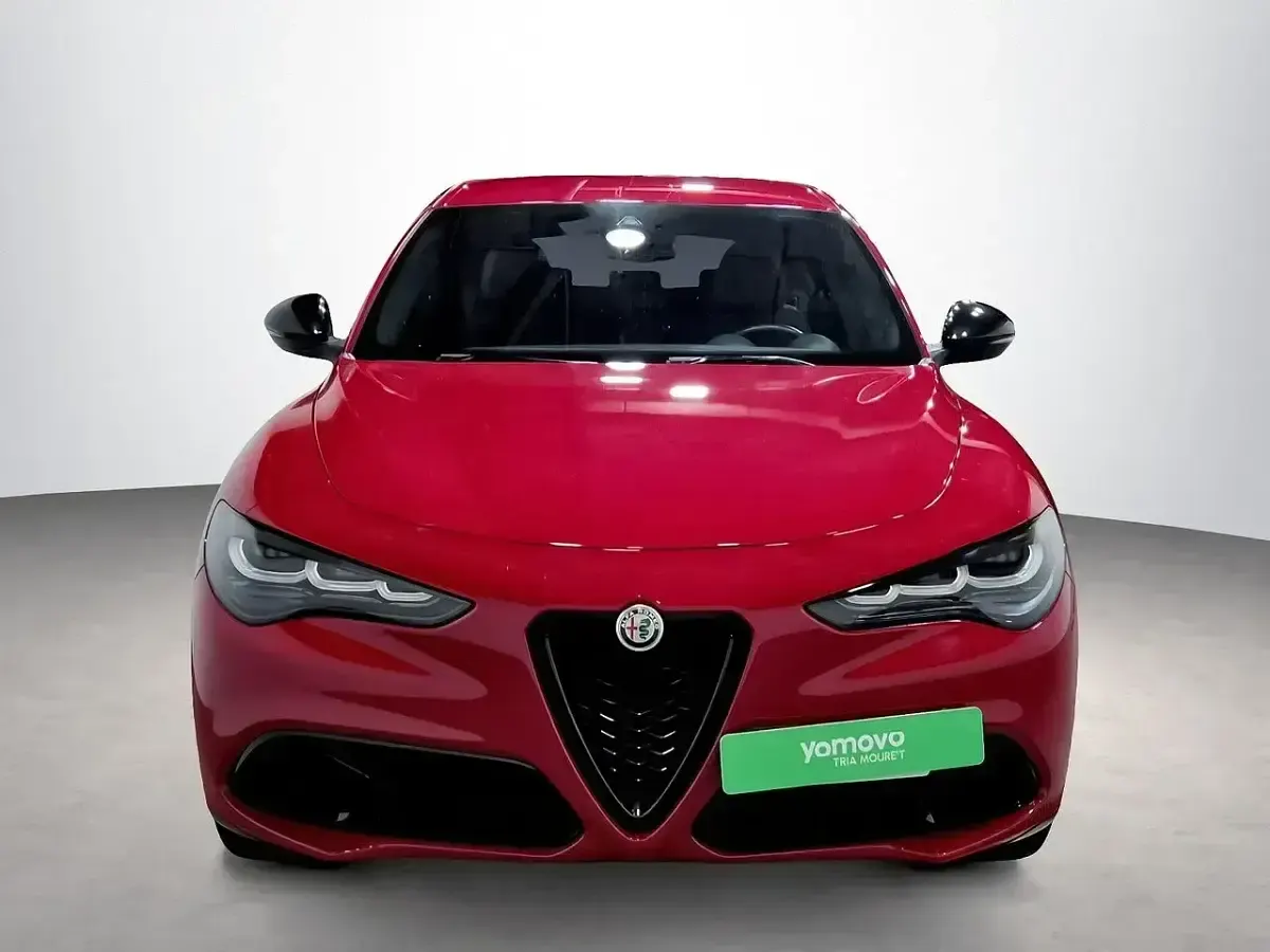 Usado Alfa Romeo Stelvio Veloce 212 CV (155 kW) 2023 Rojo SUV