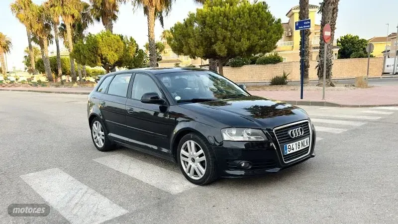 Usado Audi A3 105 CV (77 kW) 2009 Negro Utilitario