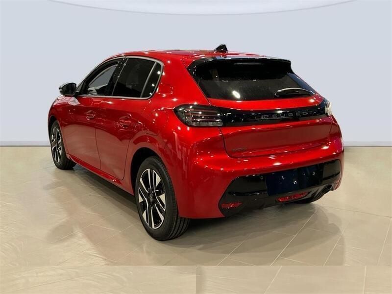 Usado Peugeot 208 Allure 101 CV (74 kW) 2024 Rojo elixir Utilitario