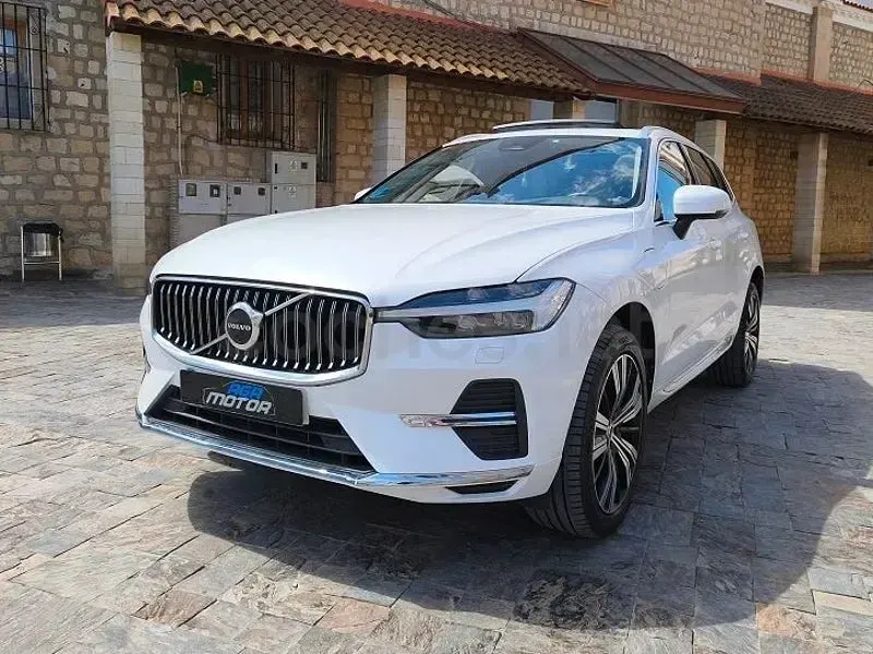 Begagnad Volvo XC60 Inscription 350 HK (257 kW) 2021 Vit SUV
