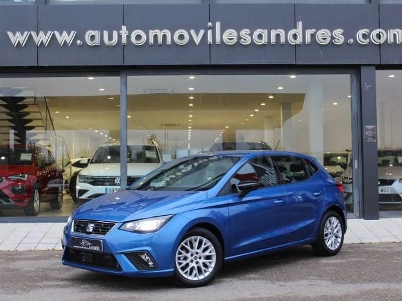 Usado Seat Ibiza FR 115 CV (84 kW) 2024 Azul Utilitario
