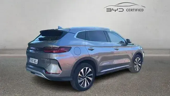 Usado BYD Seal U Design 324 CV (238 kW) 2025 Gris / plata SUV