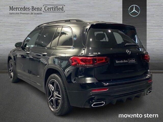 Usado Mercedes GLB200 163 CV (119 kW) 2022 Negro cosmos SUV