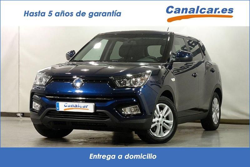 Usado Ssangyong (KGM) Tivoli 128 CV (94 kW) 2018 Azul SUV