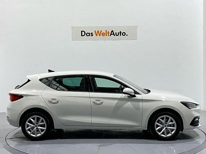 Usado Seat Leon Style 116 CV (85 kW) 2025 Blanco