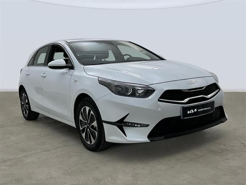 Nuevo Kia Ceed 101 CV (74 kW) 2025 Cassa white Utilitario
