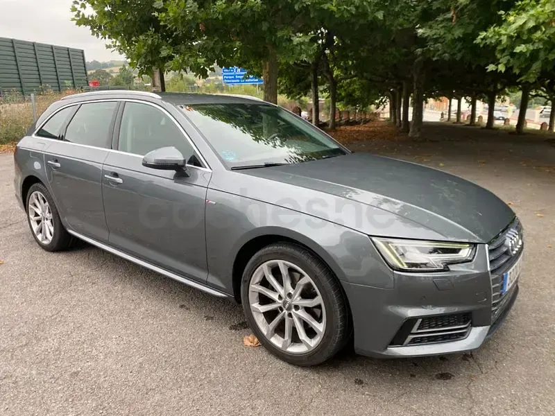 Usado Audi A4 S-Line 150 CV (110 kW) 2018 Gris / plata Familiar