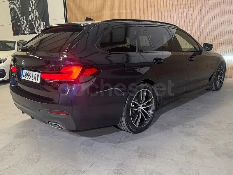 Usado BMW 520 Comfort Edition 190 CV (139 kW) 2021 Negro Familiar