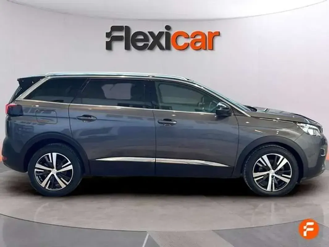 Usado Peugeot 5008 GT-line 131 HP (96 kW) 2018 Cinzento SUV