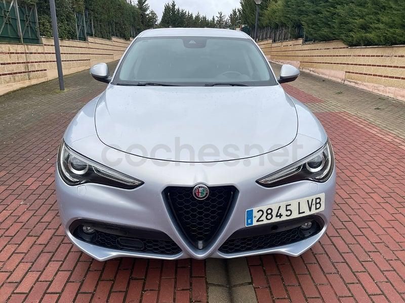 Gris / plata Usado 2022 Alfa Romeo Stelvio Sprint SUV | 25.200 € (Buen precio) - Imagen 1/4