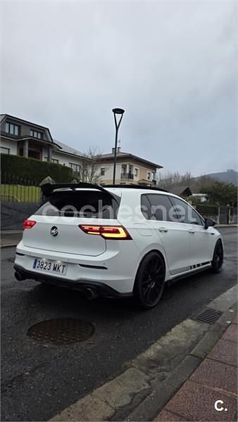 Usado VW Golf VIII GTI Clubsport 301 CV (221 kW) 2021 Blanco Berlina