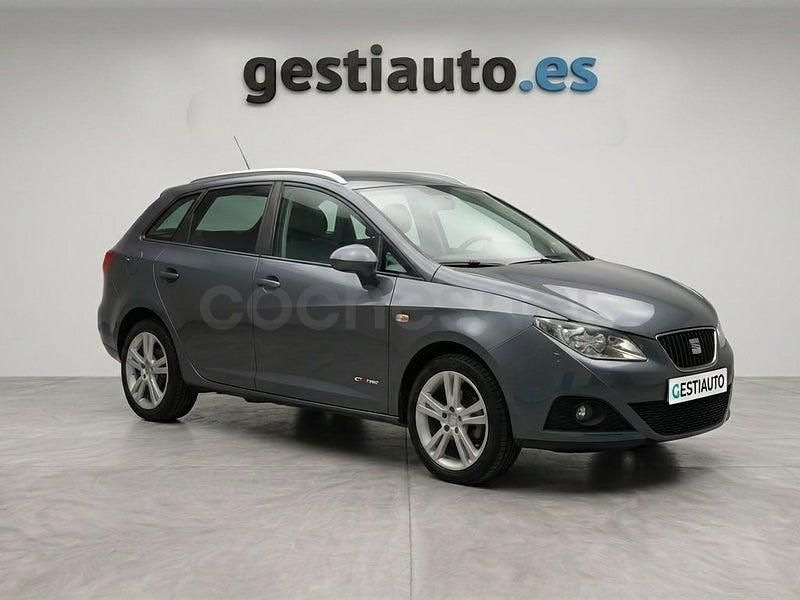 Usado Seat Ibiza ST Copa 105 CV (77 kW) 2012 Beige Familiar