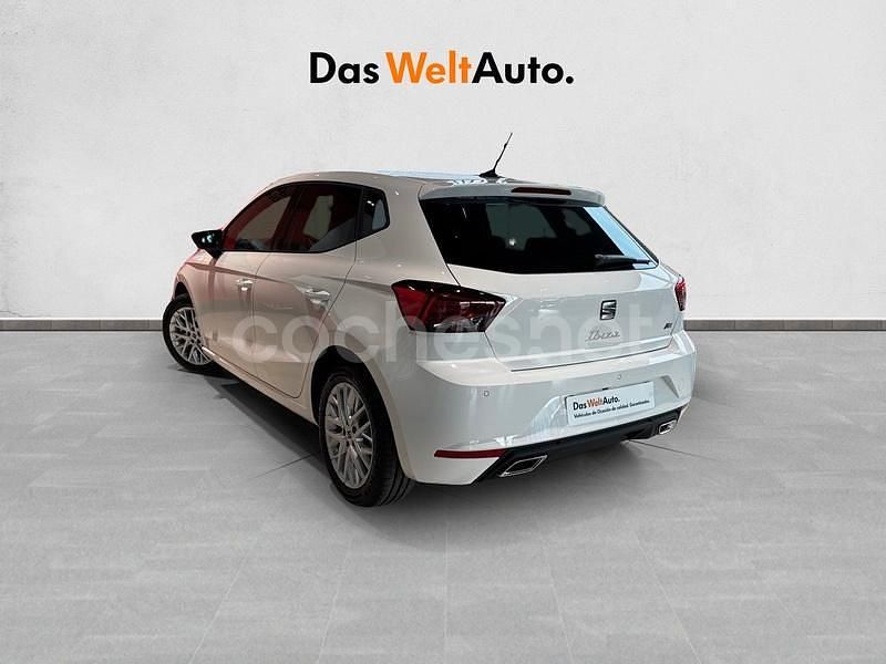 Usado Seat Ibiza FR 110 CV (80 kW) 2024 Blanco Berlina