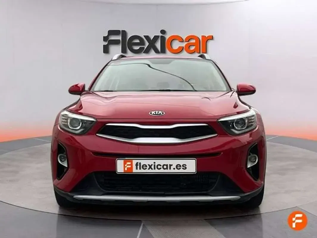Usado Kia Stonic 101 CV (74 kW) 2019 Burdeos SUV