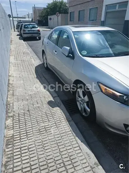 Usado Honda Accord Executive 150 CV (110 kW) 2008 Gris / plata Berlina