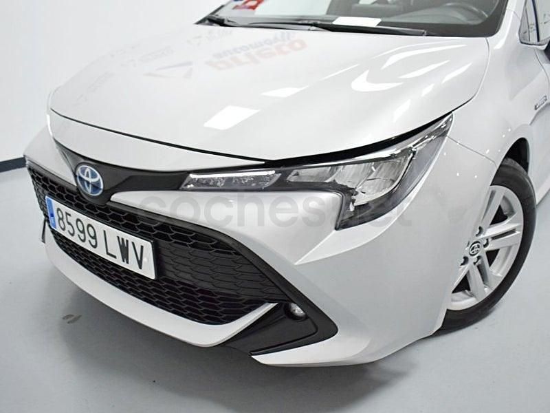 Usado Toyota Corolla Active 122 CV (89 kW) 2022 Gris / plata Berlina